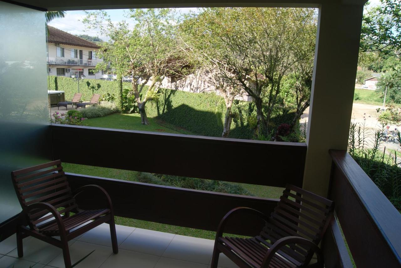 Dein Haus Pousada Pomerode Buitenkant foto