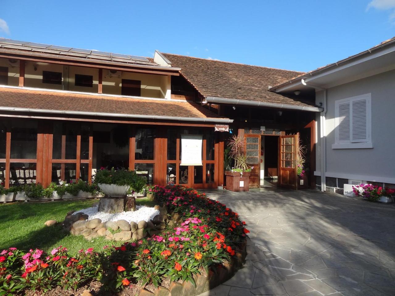 Dein Haus Pousada Pomerode Buitenkant foto
